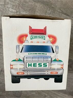 NIB 1994 Hess Rescue Truck
